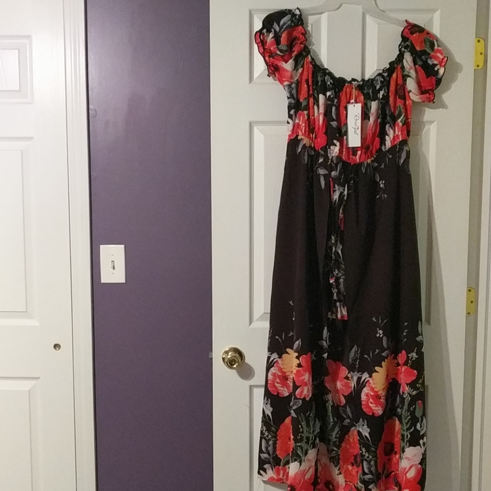 Dress with floral print